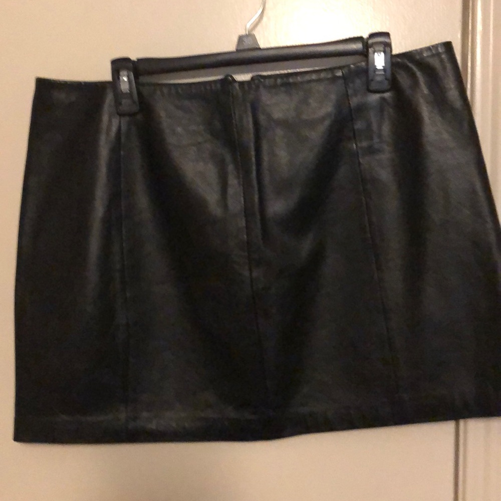 100% leather skirt